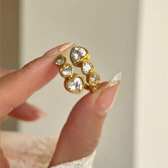 Aritio 1pc 18K Gold Plated Stainless Steel Heart Shaped Zirconia Decorated Vintage Ring, Suitable For Women Daily And Wedding Wear Valentines,Mom,Mother,Mother's Day,Gift