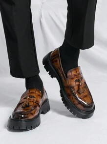 Alligator Textured Platform Loafers For Men, Fringed British Style Formal Casual Shoes - Brown - View 3