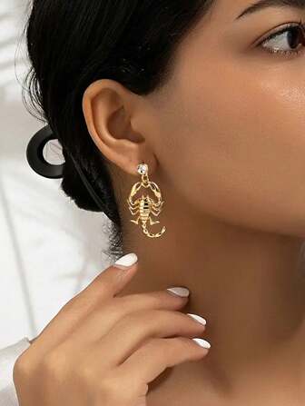 2 piezas Pendientes únicos de escorpión con rhinestones, pendientes vintage calados para mujeres, diseño especial para Halloween