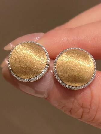 1pc Gold Textured Rhinestone Inlaid Round Stud Earrings, Niche Design, Versatile Vintage Style Earrings Suitable For Women's Daily Wear (Shipped Without Box)