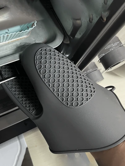 1pc Kitchen Silicone Gloves, Grilling Oven Itts, HeatResistant Gloves BBQ Kitchen Silicone Oven Mitts, SiliconeOven Gloves For Barbecue, Cooking, Baking,Thickened Silicone Honeycomb Mat Non-Slip Round High Temperature Resistant Placemat Plate Mat Bowl Mat Pot Mat Microwave Anti-Scalding Gloves Kitchen Tools Cooking Kitchen Countertop Table Mat