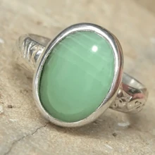 Nhẫn Boho cổ điển - Đá hình bầu dục màu xanh lá cây lấp lánh, Nhẫn đính hôn & đám cưới thủ công - Tuyên bố thời trang dành cho cô ấy, Món quà kỷ niệm và sinh nhật hoàn hảo cho những dịp đặc biệt - Bạc - Xem 3
