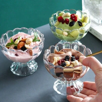 4st efterrättsskålar i glas, glasskoppar, salladsrätter, små små skålar, porslin i glas, köksartiklar, skolmaterial, tillbaka-till-skolan