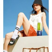 1pc Rechargeable Portable Juicer Blender, Small Household Mini Juice Maker For Student