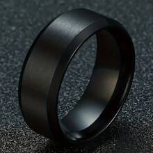 Anillos de acero de titanio para hombres, colores: negro y dorado, tallas US 6-13, anillos de banda sencilla para hombres - Negro - Ver 7