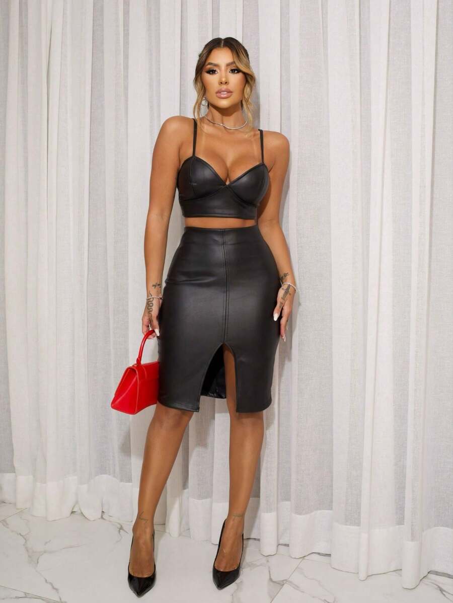 Conjunto saia couro fake darcy Tendencia inverno duas pecas moda balada lançamento 2024 - Preto - Visão 1