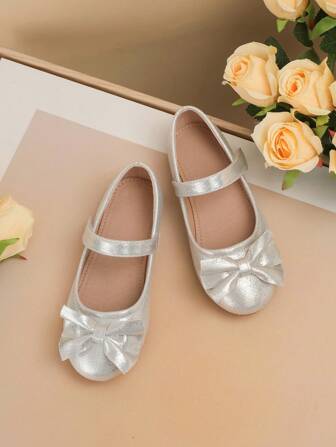 1 双可爱蝴蝶结装饰防滑平底户外公主/芭蕾舞鞋，适合所有季节