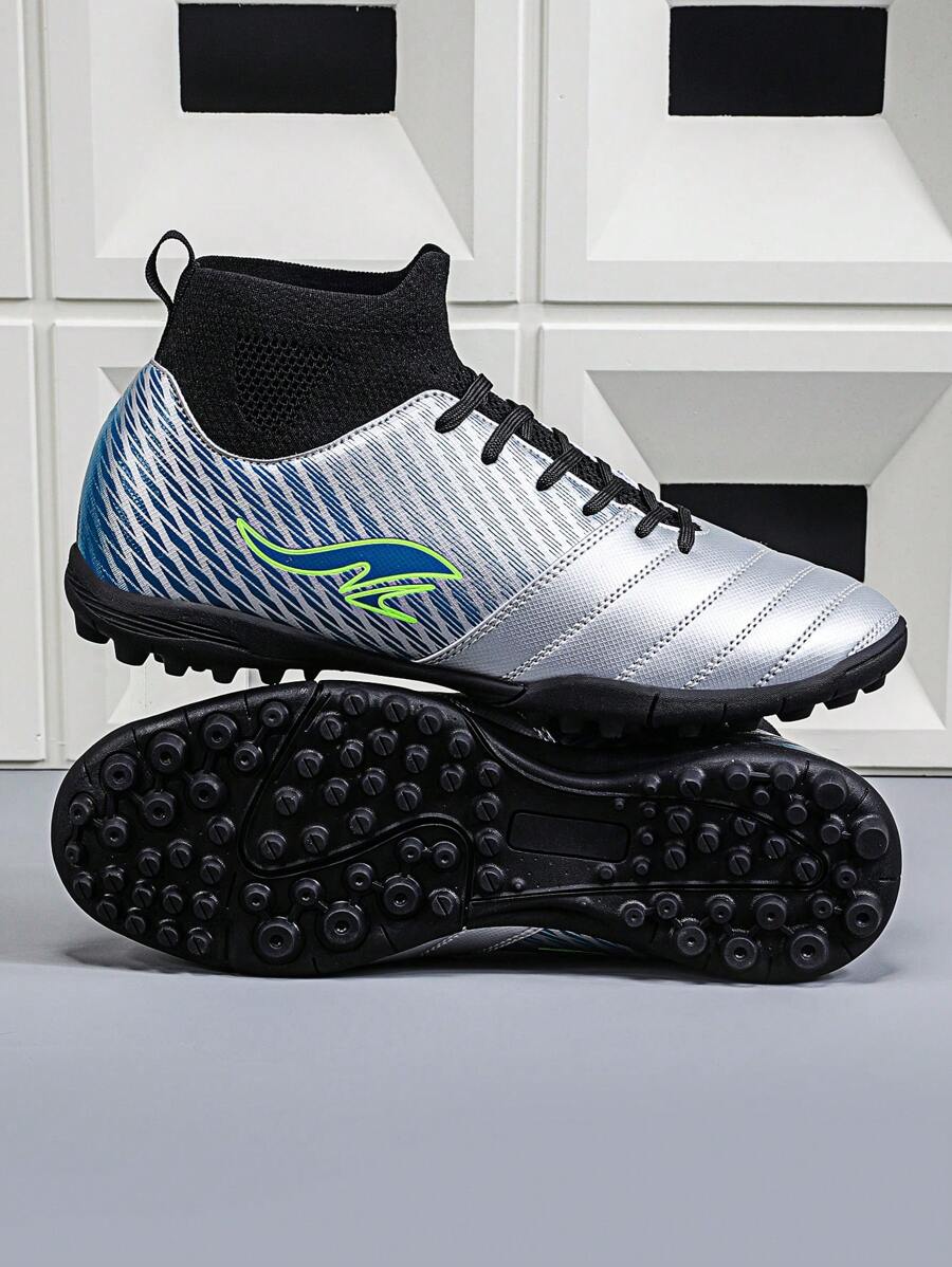 Botines de fútbol para hombres, de caña alta, transpirables, zapatillas para interior y exterior, zapatos de entrenamiento para césped artificial TF - Plateado - Ver 1