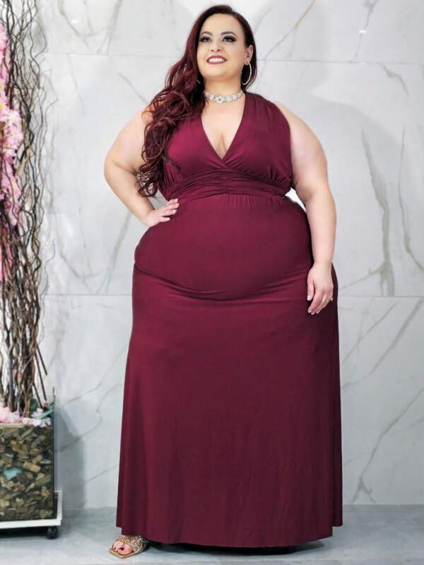 Vestido Feminino Plus Size / Longo / Festa / Dama / Madrinha / Noivado / Casamento / Formatura / Decote / Verão / Glamour