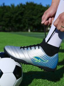 Botines de fútbol para hombres, de caña alta, transpirables, zapatillas para interior y exterior, zapatos de entrenamiento para césped artificial TF - Plateado - Ver 6