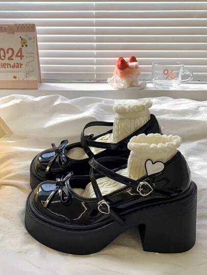 Zapatos planos tipo Mary Jane de estilo de hada en blanco para mujeres, nuevos para el verano de 2025, versátiles y vintage con aumento de altura para usar con vestidos