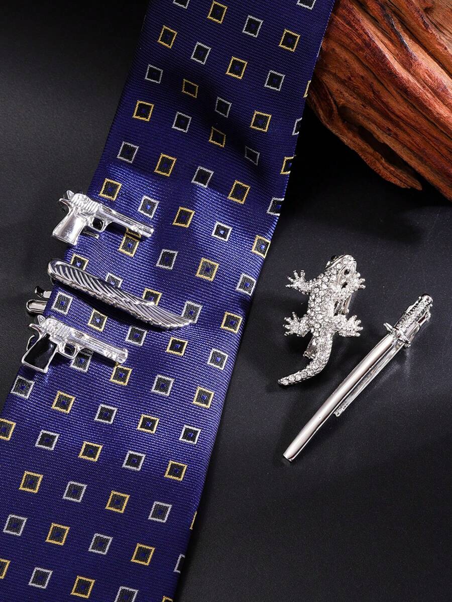 1pc Fun & Personalized Silver Punk Tie Clip, Multiple Styles Available For Daily Gentlemen's Wear - Silver - View 1