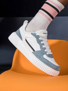 New Women Casual Sneakers Low-Top Skateboard Shoes, Lightweight & Breathable, Plus Size