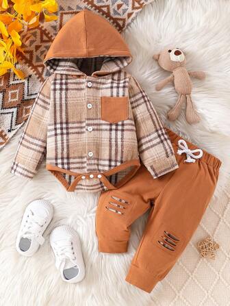 2pcs/Set Baby Boys Color Block Hooded Plaid Long Sleeve Bodysuit + Ripped Long Pants