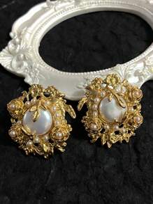 Pendientes de botón con flor vintage multicapa exagerada de perlas falsas de estilo barroco retro y de alta gama, adecuados para uso diario y de fiesta, regalo para el Día de San Valentín, Madre, Día de la Madre