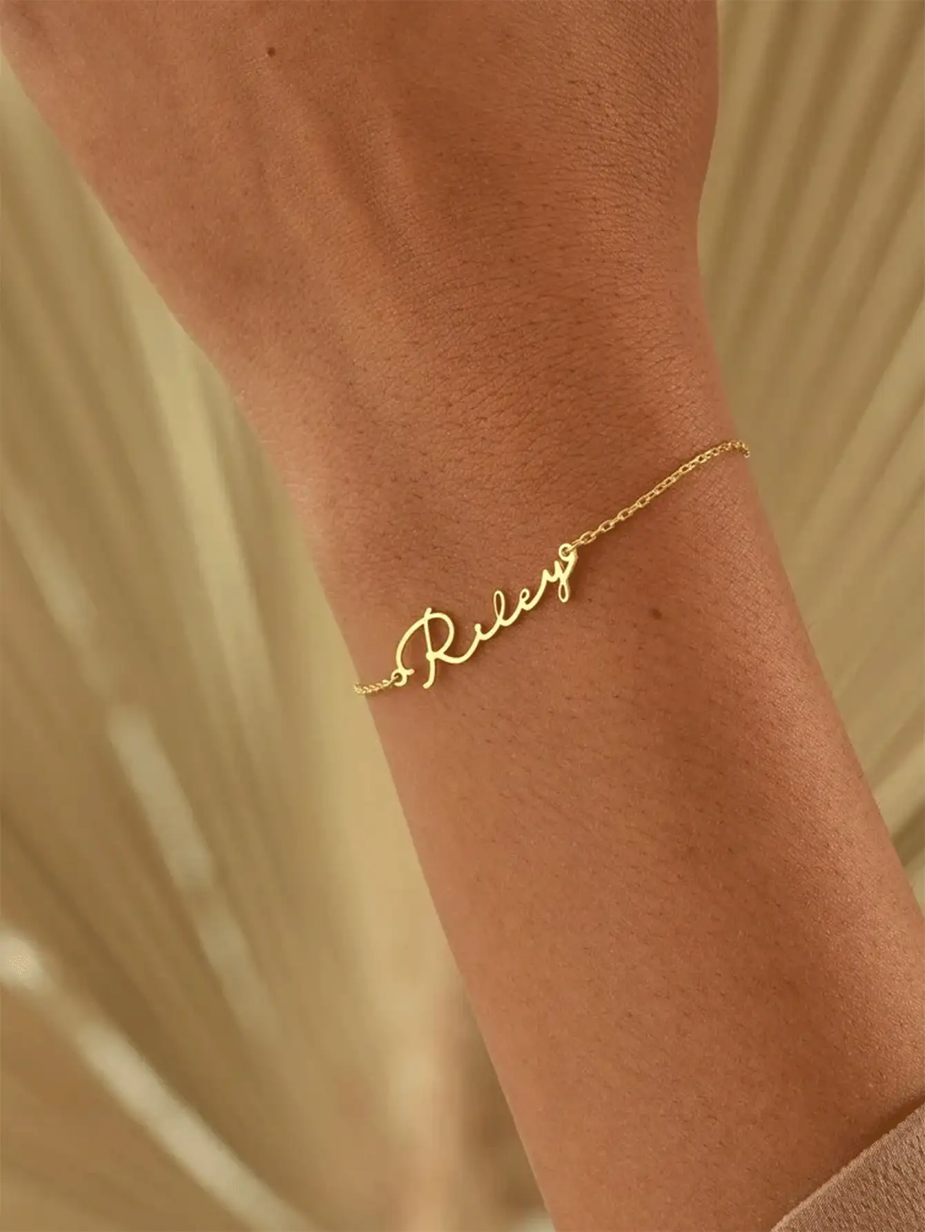 1 buc. Brățări cu nume personalizate pentru femei Brățară cu nume de fonturi în stil artistic personalizat Femei Bijuterii pentru fete Oțel inoxidabil Culoare aur Plăcuță personalizată Brățară cu lanț reglabil Cadou de Ziua Îndrăgostiților Cadouri unice de aniversare