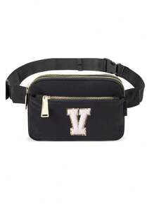 这款耐用防水的胸包配有可调节肩带，可斜挎或系在腰间。简约运动风设计，休闲斜挎款式，男女皆宜。非常适合户外活动、通勤、学生以及跑步、徒步等运动。这款时尚实用的包袋是送给健身爱好者的绝佳礼物。 - 黑色 - 查看 20