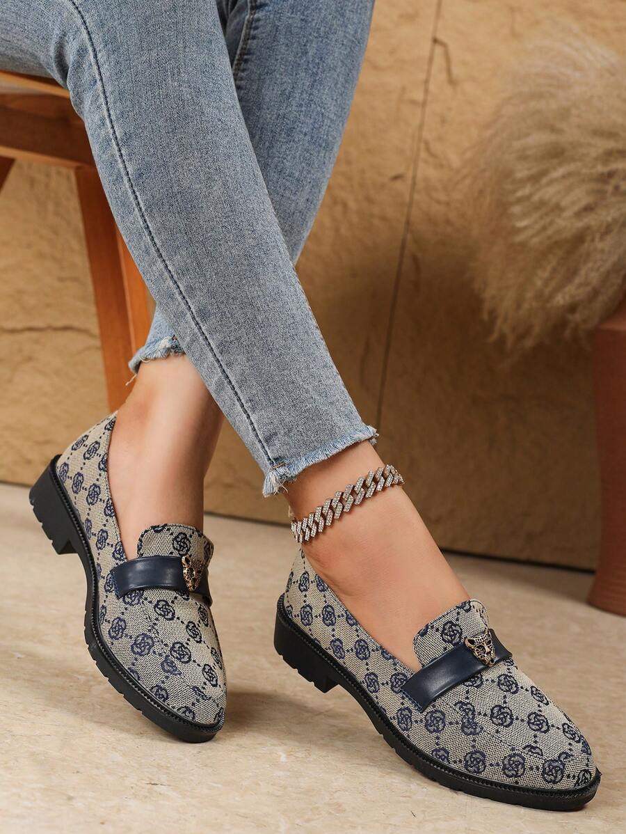 2025 Autumn Ladies' Elegant Blue Vintage Floral Pattern Flat Round Toe Loafer Shoes With Metal Buckle (Shoe Vamp Pattern Random)