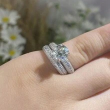 2 件情侣戒指女豪华大气莫桑石结婚戒指 S925 纯银时尚婚礼珠宝情侣礼物莫桑证书和礼盒 - 2ct疊帶圓鑽戒 - 查看 12