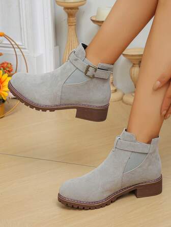 2024 时尚新款女士短靴，薄款时尚轻便舒适百搭女士短靴