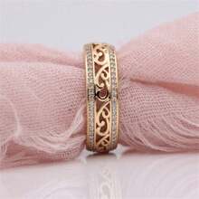 1pc Luxury Hollow Retro Women Ring