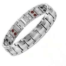Pulsera de acero inoxidable para hombre, trenzada con cadena cuadrada positiva y negativa con cierre magnético, joyería de pulsera de regalo de vacaciones, favorita del hombre