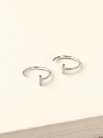 2 st läppringar i punkstil utan piercing, silver, moderiktiga och unika läppringar