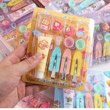 1 pièce Ensemble cadeau de pinces à cheveux de style princesse à simulation de crème multicolore, kit d'accessoires de maquillage et de bijoux pour filles