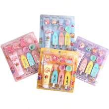 1 pièce Ensemble cadeau de pinces à cheveux de style princesse à simulation de crème multicolore, kit d'accessoires de maquillage et de bijoux pour filles