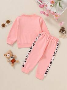 Conjunto de 2 peças para menina, com estampa de letras fofas e fofas, moletom com estampa de coração e calça com detalhes em patchwork, macio, confortável e casual