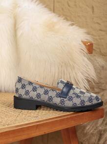 2025 Autumn Ladies' Elegant Blue Vintage Floral Pattern Flat Round Toe Loafer Shoes With Metal Buckle (Shoe Vamp Pattern Random)