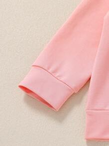 Conjunto de 2 peças para menina, com estampa de letras fofas e fofas, moletom com estampa de coração e calça com detalhes em patchwork, macio, confortável e casual