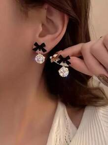 1 对黑色蝴蝶结耳钉，时尚独特珠宝 - A - 查看 3