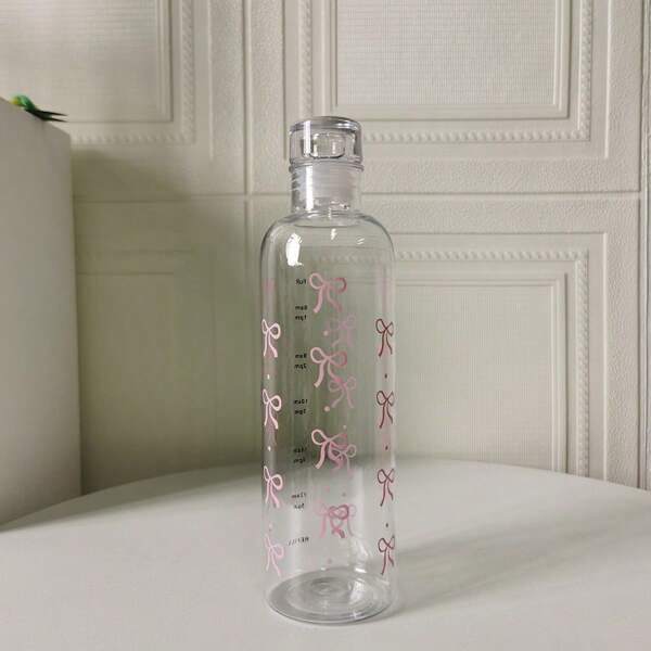 Botella de agua de plástico de gran capacidad con estampado de mariposa y escala de medición, adecuada para la hidratación diaria