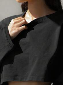 2025 Fashion Crop Crew Neck Sweatshirt, European & American Women Casual Sports Base Layer T-Shirt, Long Sleeve Knit Top