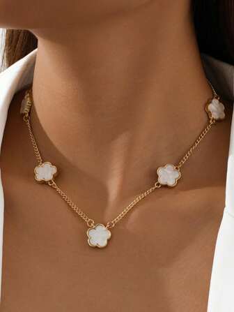 1pc Fashionable Clover Flower Necklace, Cute Jewelry Gift For Women