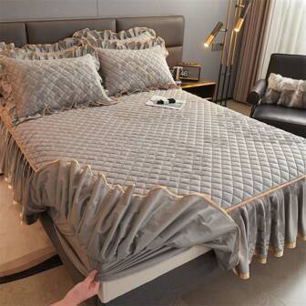 Juego de 3 piezas de falda para cama (1 pieza de falda de cama + 2 piezas de fundas de almohada), falda de cama acolchada de terciopelo corto de unicolor cálido + protector de colchón, decorativo para dormitorio, lavable a máquina