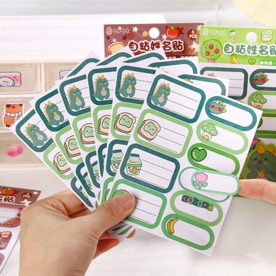 6 יחידות מצויר חמוד תלמיד בית ספר יסודי דבק עצמי שם מדבקת מדבקת שם דינוזאור מדבקת תלמיד ילקוט בכתב יד ספר לימוד כוס מים מדבקת תווית מכתבים חיוניים לבית הספר עונה 6 גיליונות עם 60 מדבקות - ריבוי צבעים - ראה 1