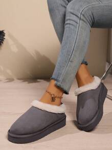 Pantuflas suaves y esponjosas para mujer en color gris - Cómodas de enfundar con suela antideslizante segura - Perfectas para estar en casa los días fríos - Gris - Ver 5