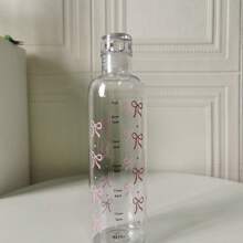 Botella de agua de plástico de gran capacidad con estampado de mariposa y escala de medición, adecuada para la hidratación diaria