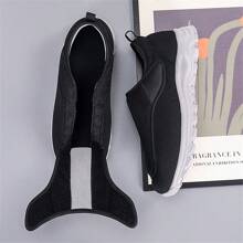 Men's Diabetes Shoes, Extra Wide Shoes For Swollen Feet, Adjustable Strap, Easy To Wear And Remove, Fashionable Diabetes Shoes - Black - View 2