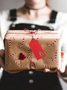 100 pièces/paquet Étiquettes de décoration de boîte à bonbons pour le cadeau de fête de Noël, cartes-cadeaux avec ficelles, Noël