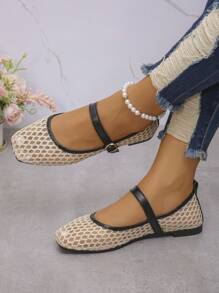 New Summer Fashion Versatile Mary Jane Beige Grid Hollow Breathable Women Flat Casual Shoes, Convenient Daily Wear, Comfortable Embroidered Ballet Flats, Random Pattern