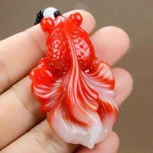 1 件天然玉金鱼吊坠，绿色、红色、黄色、蓝色和白色，金鱼首饰，项链，全手工雕刻，女士、男士，天然宝石吊坠，石英水晶项链，情侣项链，送给她的礼物，适合节日派对礼物，石英水晶礼物。 - 紅白色 - 查看 2