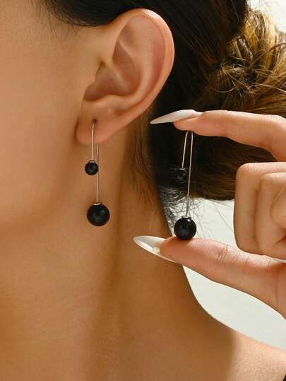 1对时尚简约复古休闲可爱黑色串珠吊坠耳环（女士款）