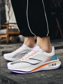 Sportschoenen voor heren 2024 Nieuwe zomerloopschoenen Casual mesh sneakers Schokabsorptie en ademend
