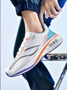 Sportschoenen voor heren 2024 Nieuwe zomerloopschoenen Casual mesh sneakers Schokabsorptie en ademend