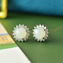 1 paire de boucles d'oreilles élégantes en fleur dorées en jaspe naturel, boucles d'oreilles en émeraude dorées anti-allergiques, boucles d'oreilles décoratives en jade naturel, style rétro simple, bijoux raffinés pour femmes, cadeau d'anniversaire, de fête des mères pour épouse, boîte-cadeau de luxe.