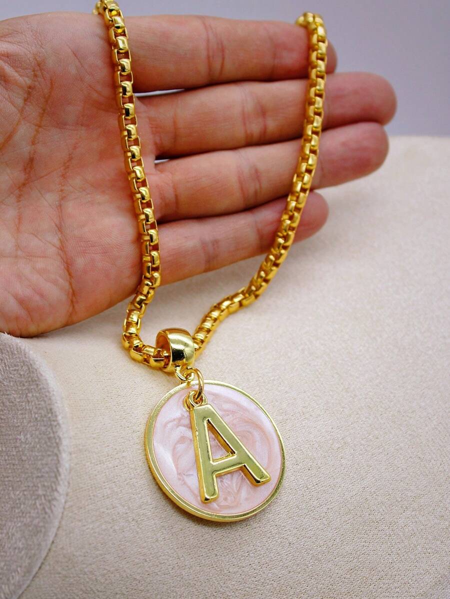 Letter "A" Pendant Necklace - 金色 - 查看 1