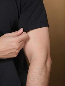 Men T-Shirts - 黑色 - 查看 8